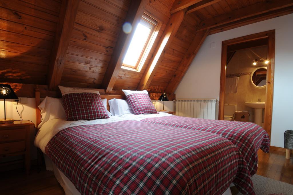 Casa Puig Hotel Montcorbau Buitenkant foto
